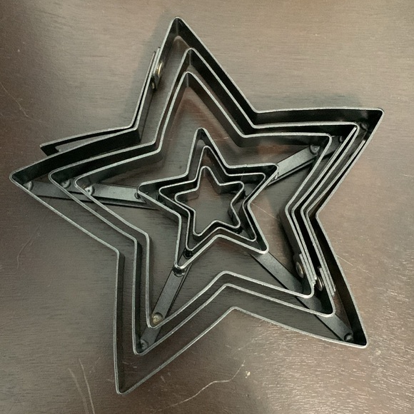 Williams-Sonoma Stack and Fill Star Pancake Molds - Picture 5 of 6